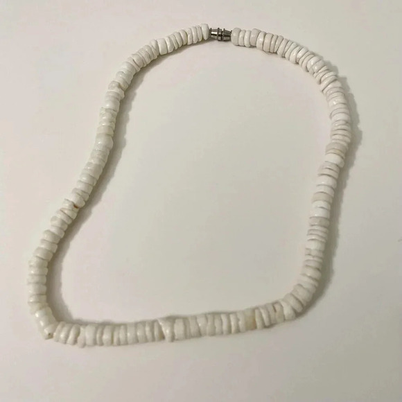 Vintage  90s Lot of 2 Necklaces Puka Shell - Picture 3 of 15